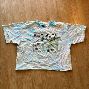 MTV Graphic Crop Tee